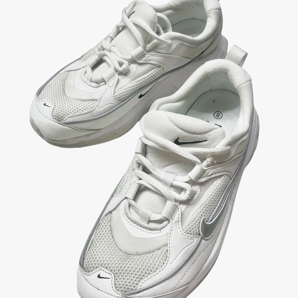 Nike Woman White Sneakers